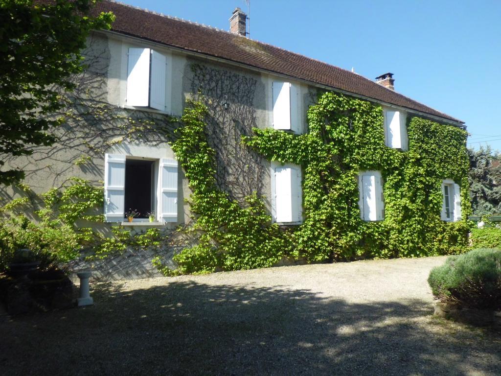 Bed and Breakfast Chambre D'Hotes Le Val Du Chapelain Montigny-la-Resle Exterior foto