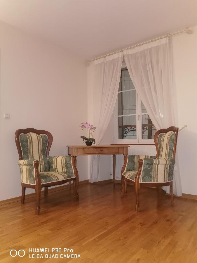 Bed and Breakfast Chambre D'Hotes Le Val Du Chapelain Montigny-la-Resle Exterior foto