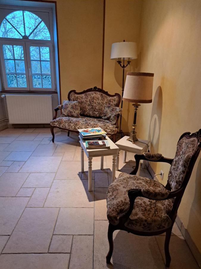 Bed and Breakfast Chambre D'Hotes Le Val Du Chapelain Montigny-la-Resle Exterior foto