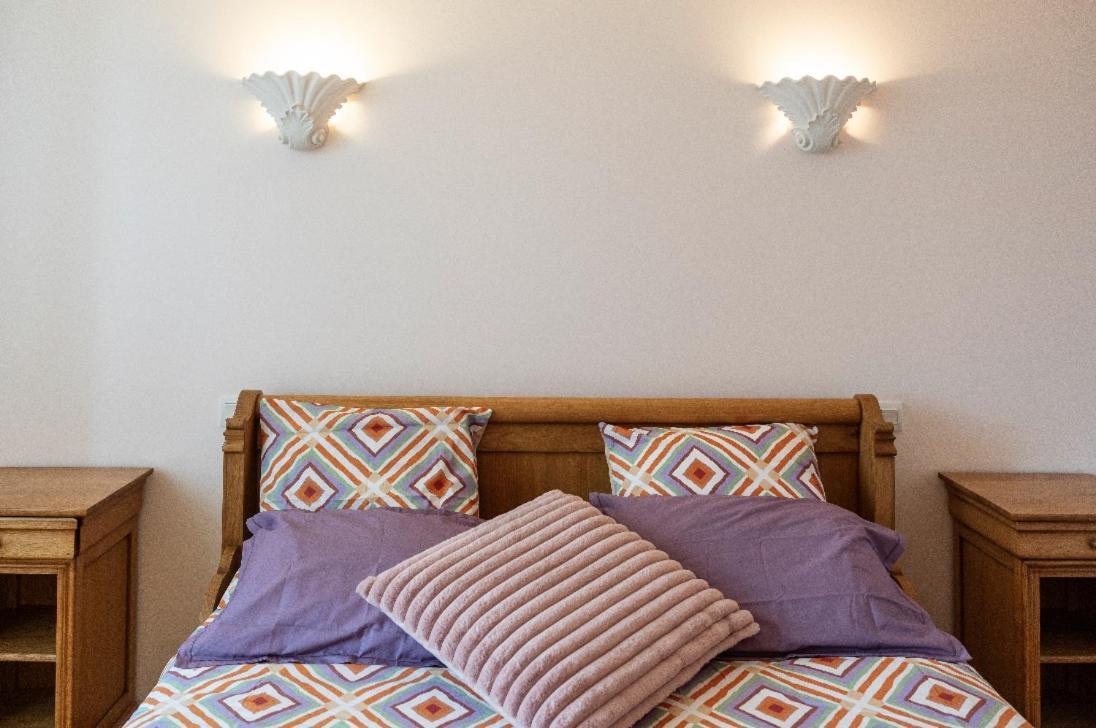 Bed and Breakfast Chambre D'Hotes Le Val Du Chapelain Montigny-la-Resle Exterior foto