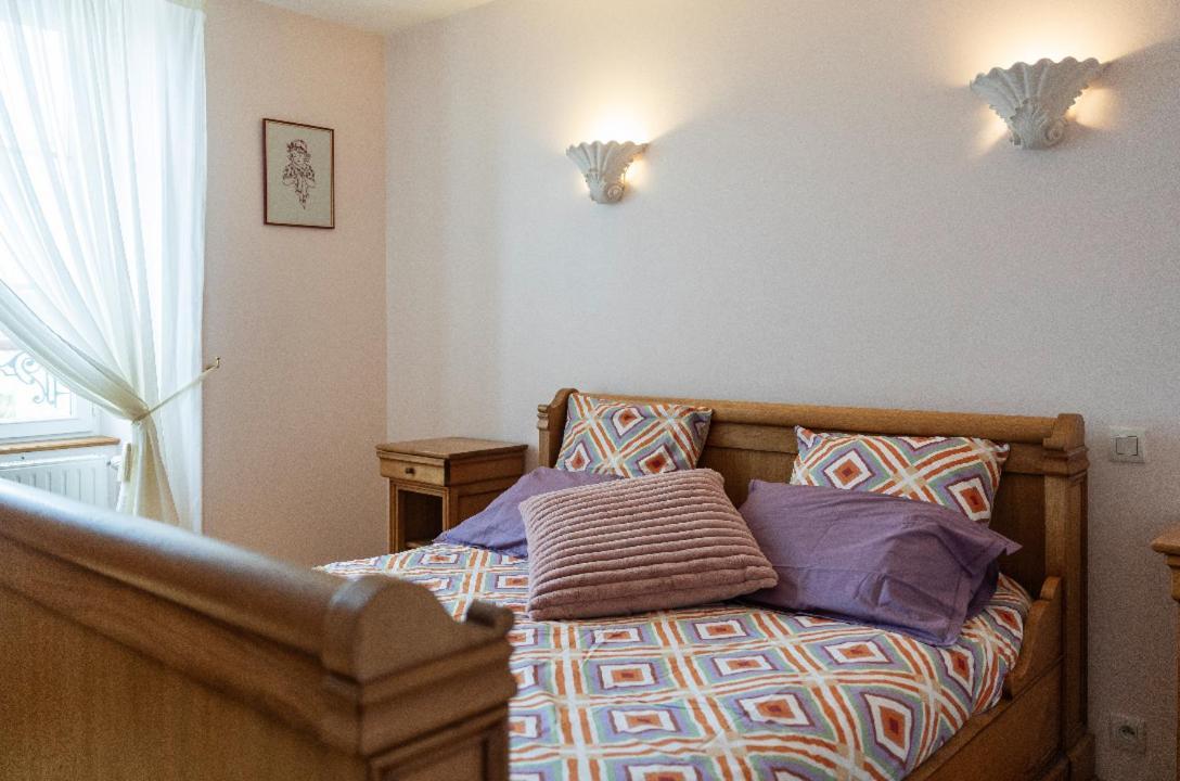 Bed and Breakfast Chambre D'Hotes Le Val Du Chapelain Montigny-la-Resle Exterior foto