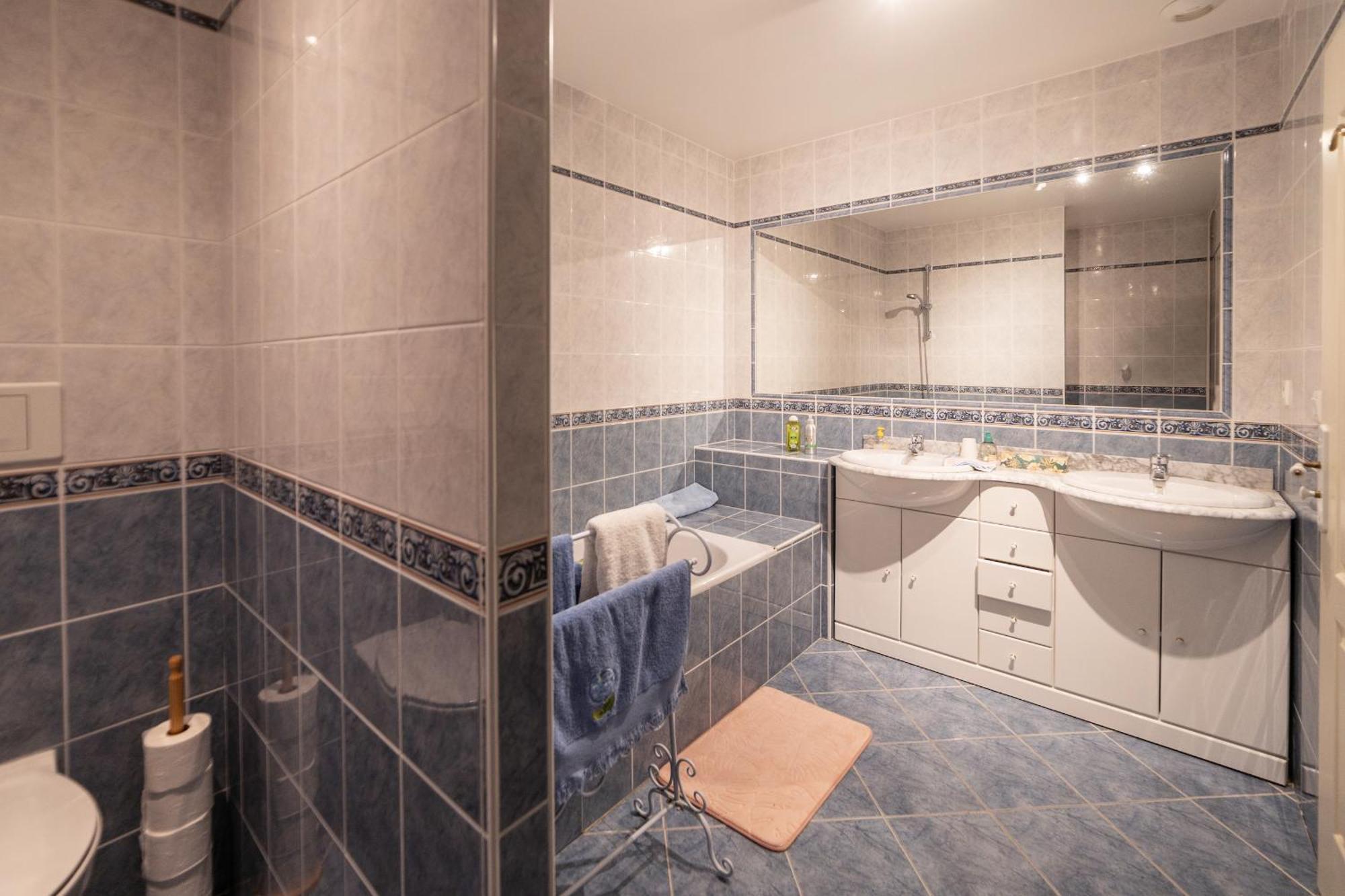 Bed and Breakfast Chambre D'Hotes Le Val Du Chapelain Montigny-la-Resle Zimmer foto