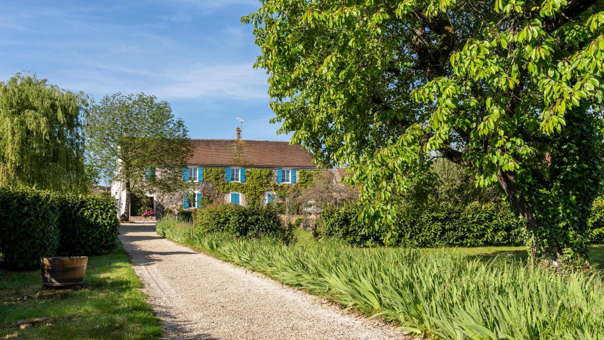 Bed and Breakfast Chambre D'Hotes Le Val Du Chapelain Montigny-la-Resle Exterior foto